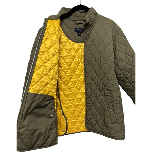 Lands' End Women's Quilted Bomber Jacket in Olive - Picture 4 of 5